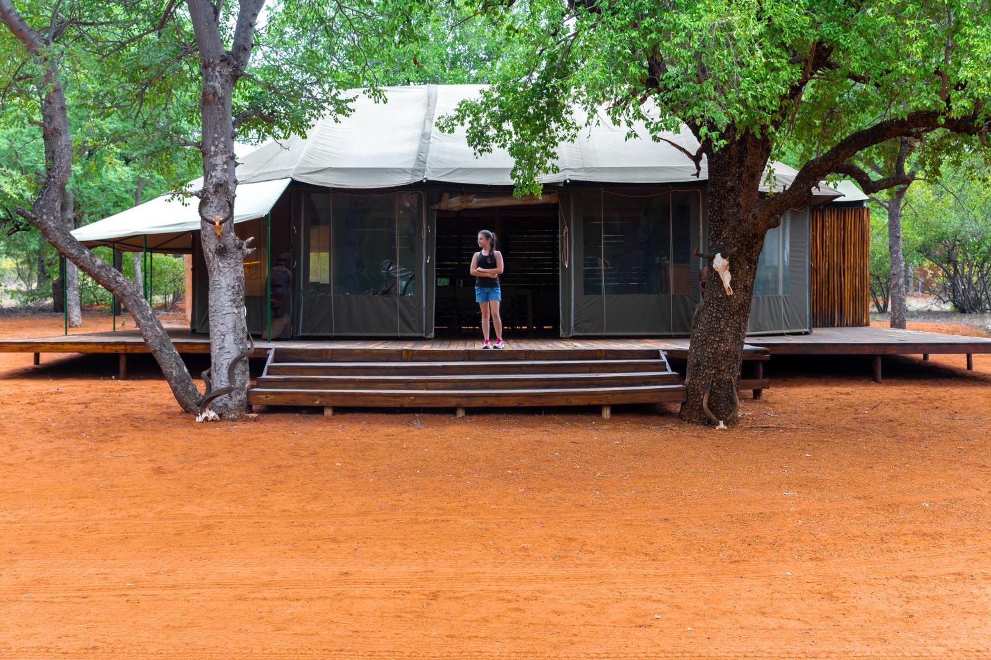 Iphofolo Lodge & Tented Camp Vivo Екстериор снимка