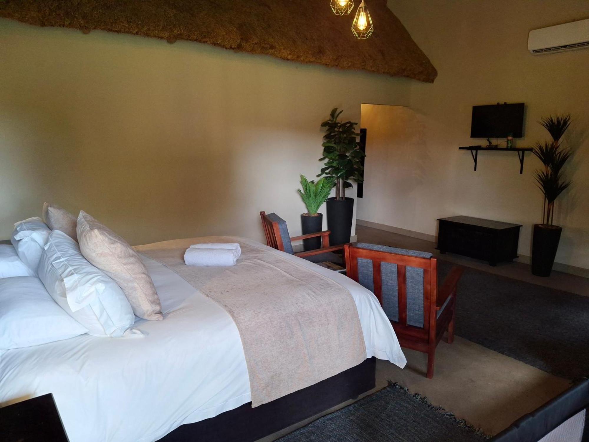 Iphofolo Lodge & Tented Camp Vivo Екстериор снимка