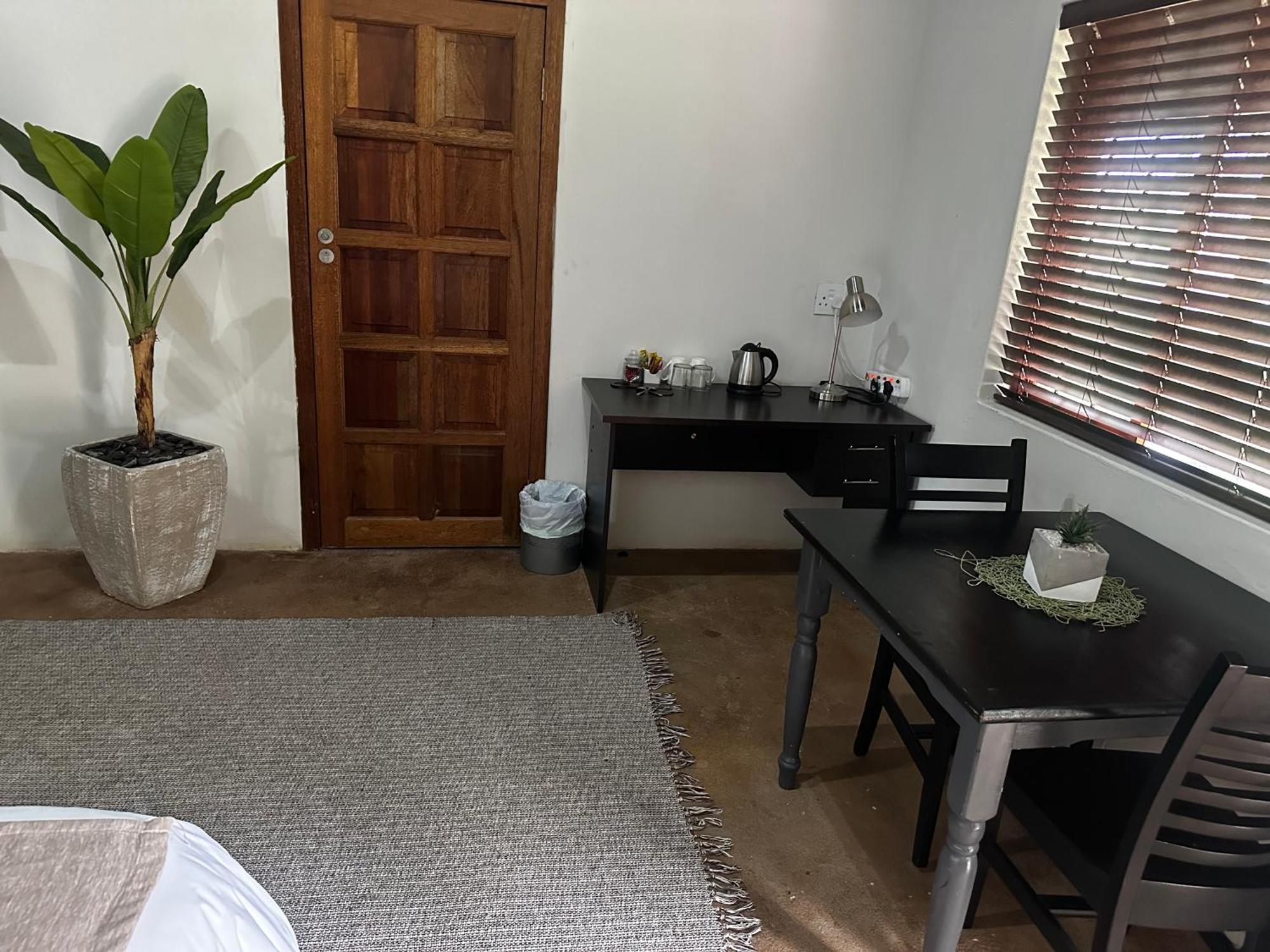 Iphofolo Lodge & Tented Camp Vivo Екстериор снимка